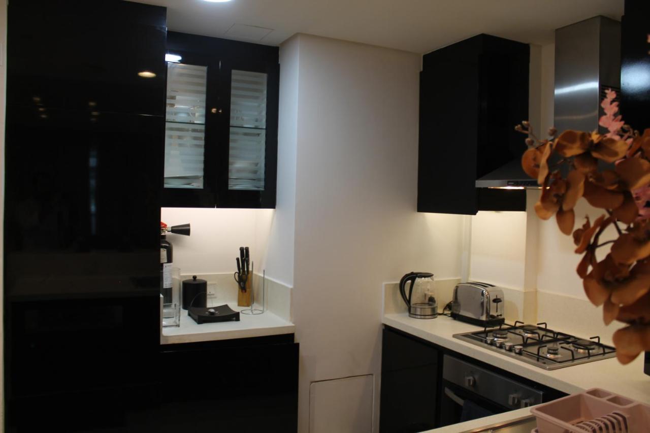 Spacious One Bedroom Close To Burj Khalifa, Dubai Mall In Business Bay Exterior foto