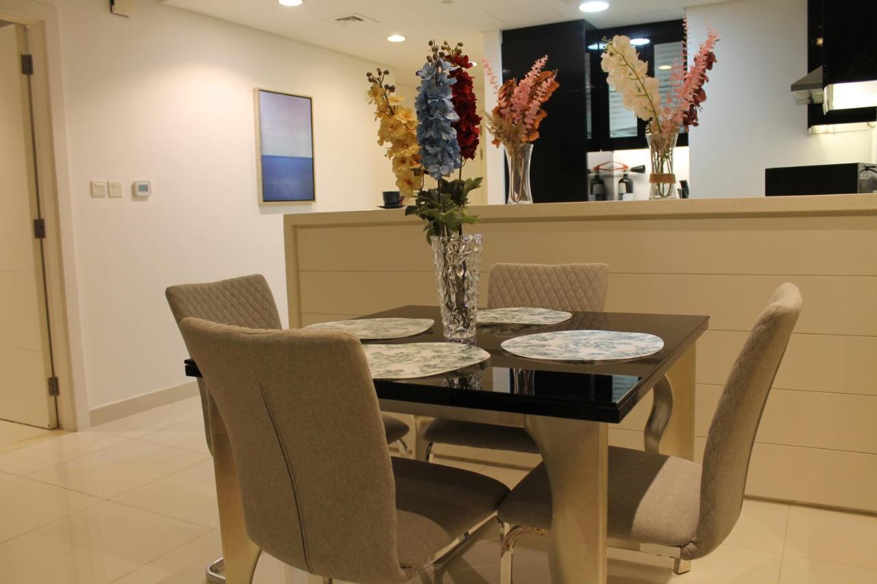 Spacious One Bedroom Close To Burj Khalifa, Dubai Mall In Business Bay Exterior foto