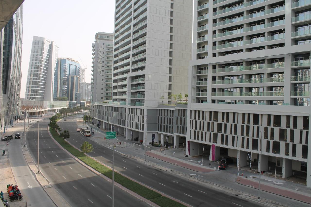 Spacious One Bedroom Close To Burj Khalifa, Dubai Mall In Business Bay Exterior foto