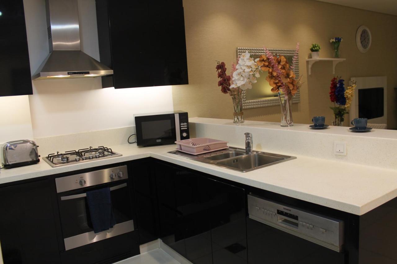 Spacious One Bedroom Close To Burj Khalifa, Dubai Mall In Business Bay Exterior foto